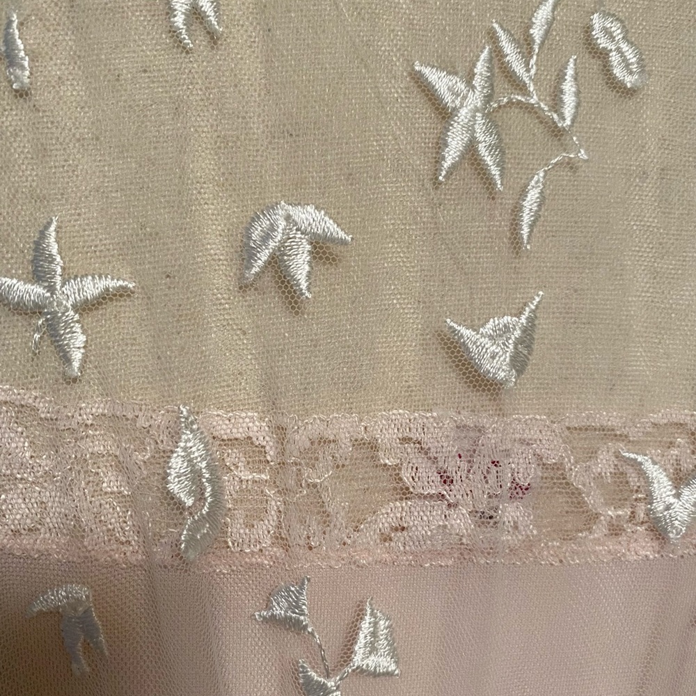 Le Rose Maya Robe - Picture 10 of 14